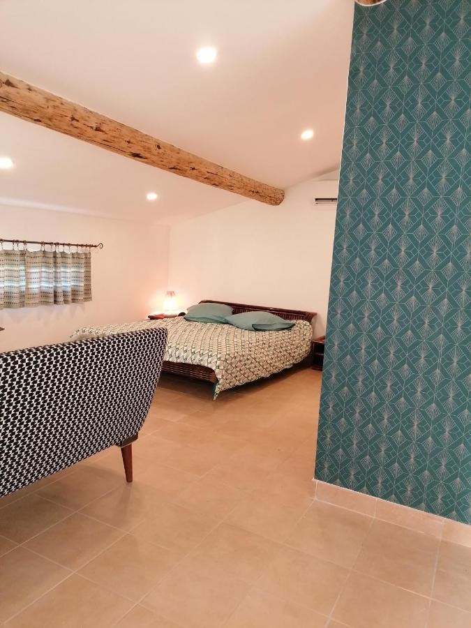 Le Clos Du Patre Caromb Exteriör bild