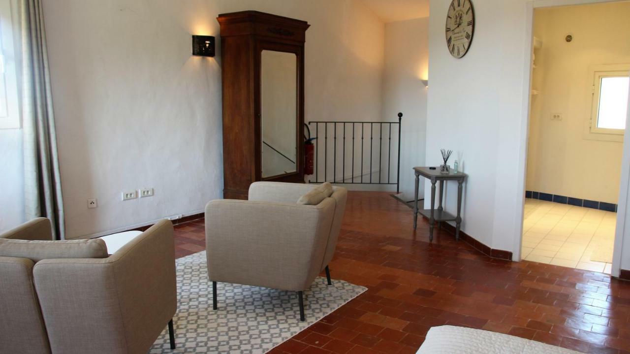 Le Clos Du Patre Caromb Exteriör bild